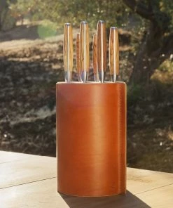 Wusthof Cutlery Wusthof Amici Knife Block -Knife-shop am lifestyle campaign 09 1