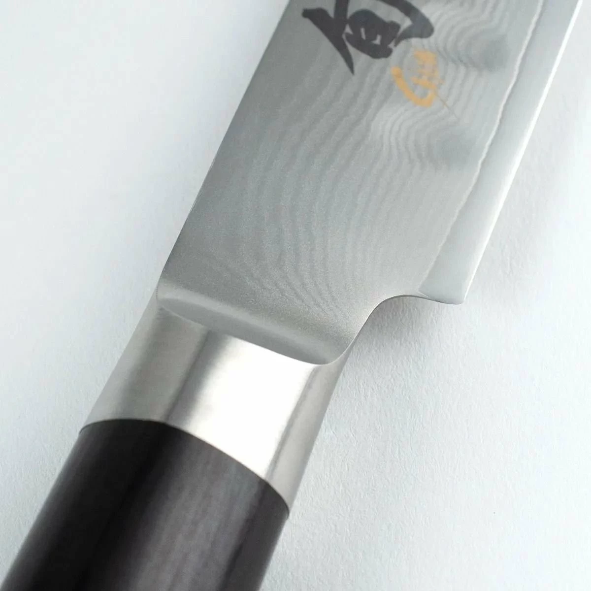 Shun Cutlery Shun Classic 9" Hollow Ground Slicing Knife 2 Shun Cutlery Shun Classic 9" Hollow Ground Slicing Knife - Image 2