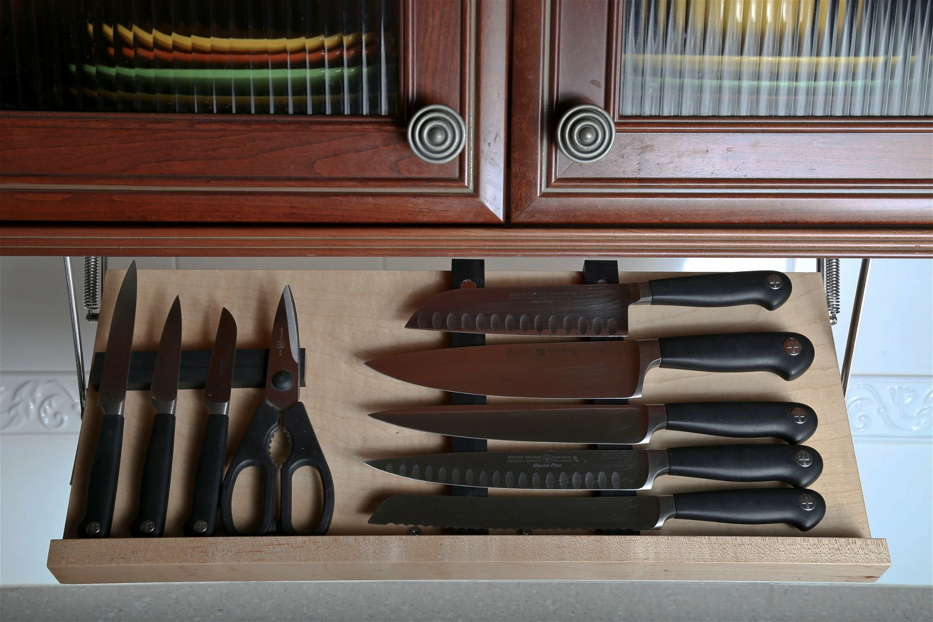 Drop Block Under Cabinet Knife Storage Rack - Small 3 Drop Block Under Cabinet Knife Storage Rack - Small - Image 3