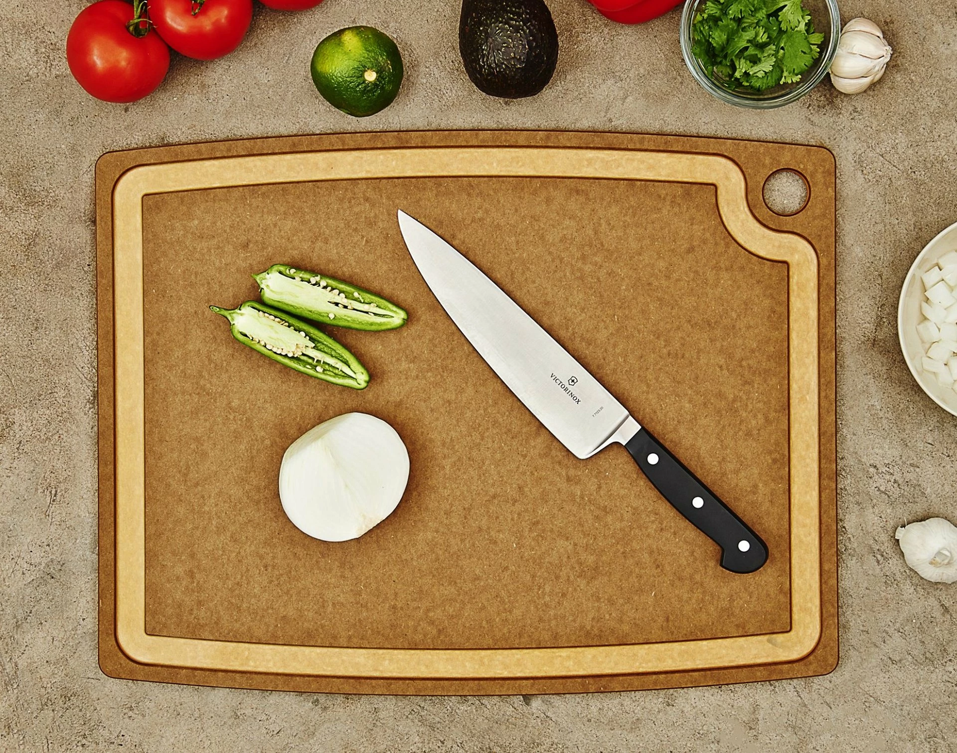 Epicurean Gourmet Series Nutmeg & Natural Cutting Board - 19.5" X 15" 2 Epicurean Gourmet Series Nutmeg & Natural Cutting Board - 19.5" X 15" - Image 2