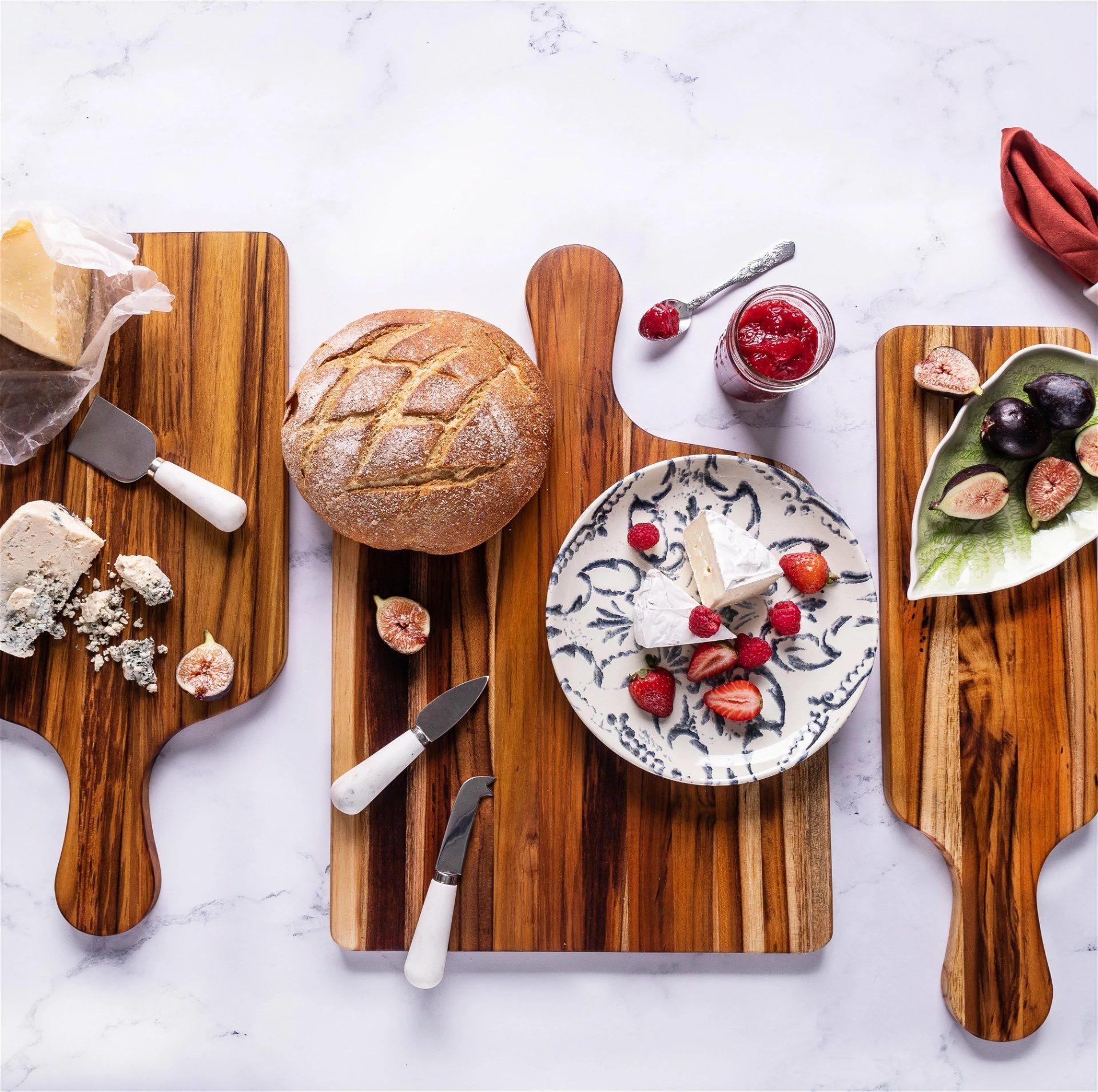 TeakHaus Edge Grain Paddle Board (Medium) | 20" X 10" X 0.75" 3 TeakHaus Edge Grain Paddle Board (Medium) | 20" X 10" X 0.75" - Image 3