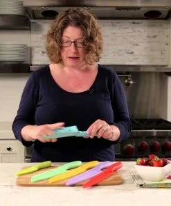 Cuisinart Advantage Color Collection | 12-Piece Ceramic Coated Color Knife + Blade Guards Set 5 Cuisinart Advantage Color Collection | 12-Piece Ceramic Coated Color Knife + Blade Guards Set -Knife-shop maxresdefault 74 3