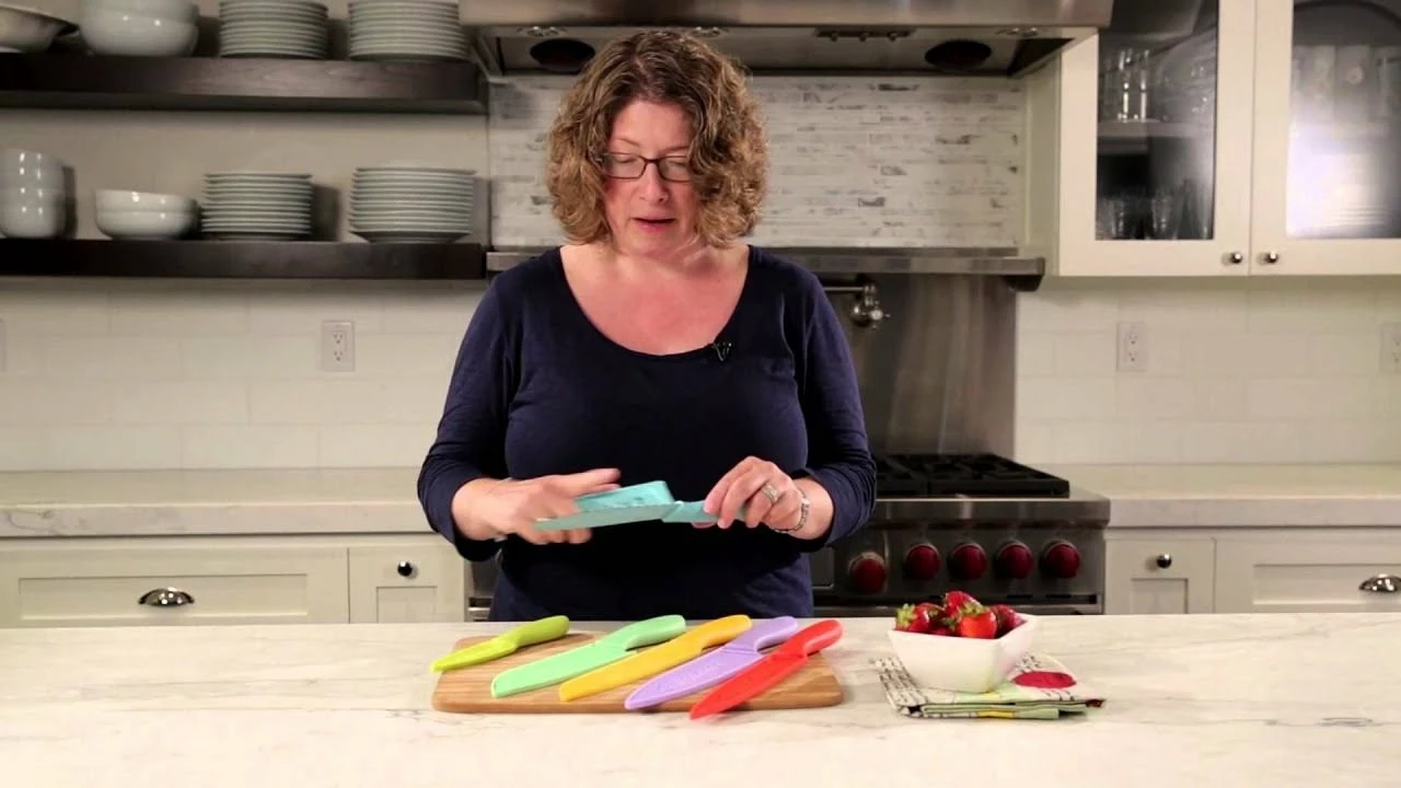 Cuisinart Advantage Color Collection | 12-Piece Ceramic Coated Color Knife + Blade Guards Set 3 Cuisinart Advantage Color Collection | 12-Piece Ceramic Coated Color Knife + Blade Guards Set - Image 3